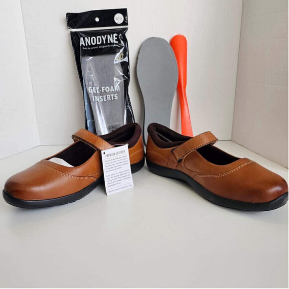 Women's Brown Mary Jane Shoes - Picture 6 of 14